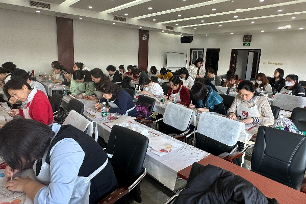 办公室-李珮铱-畜牧所工会举办“传非遗文化 绽巾帼芳华”庆“三八”团建活动-2024 (1).jpeg 办公室-李珮铱-畜牧所工会举办“传非遗文化 绽巾帼芳华”庆“三八”团建活动-2024 (1).jpeg